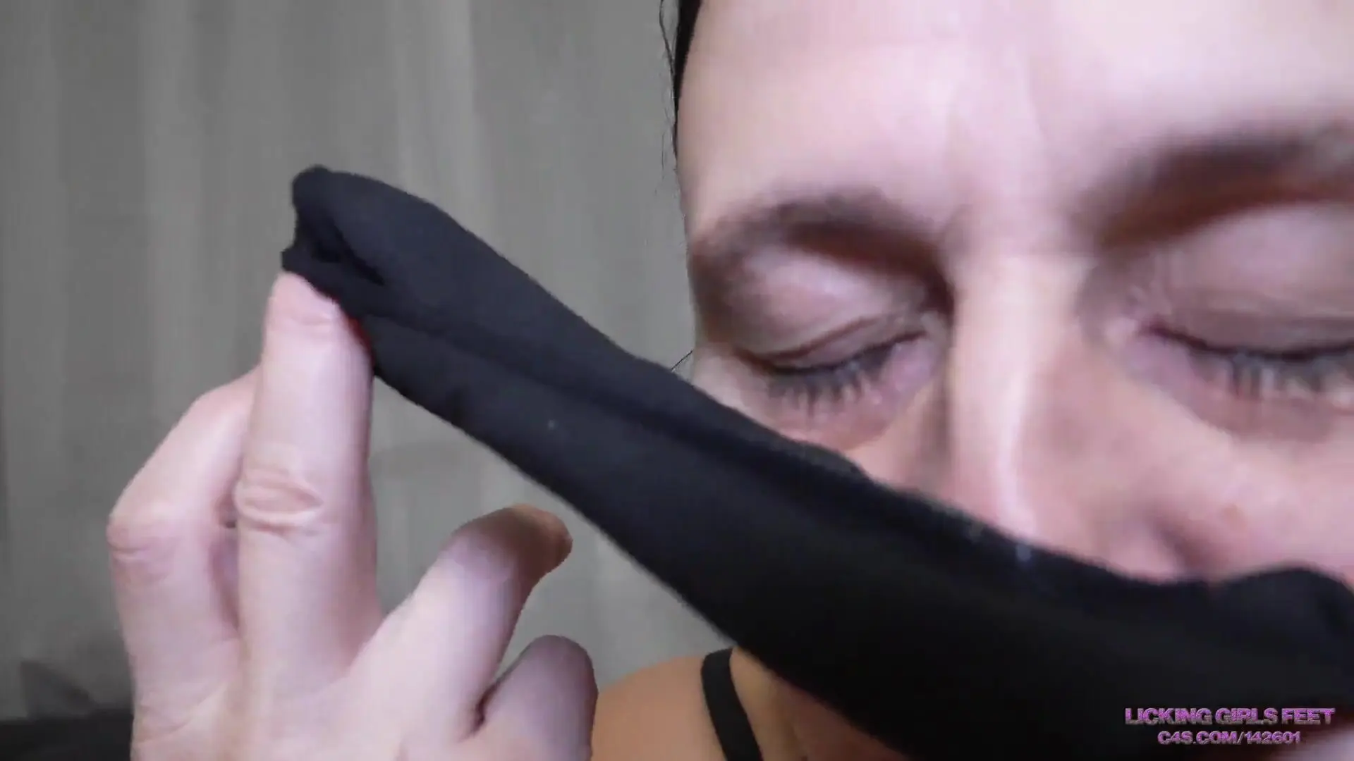 LICKING GIRLS FEET - RADA - Now I will teach you how to lick my feet correctly.mp4 at Streamtape.com