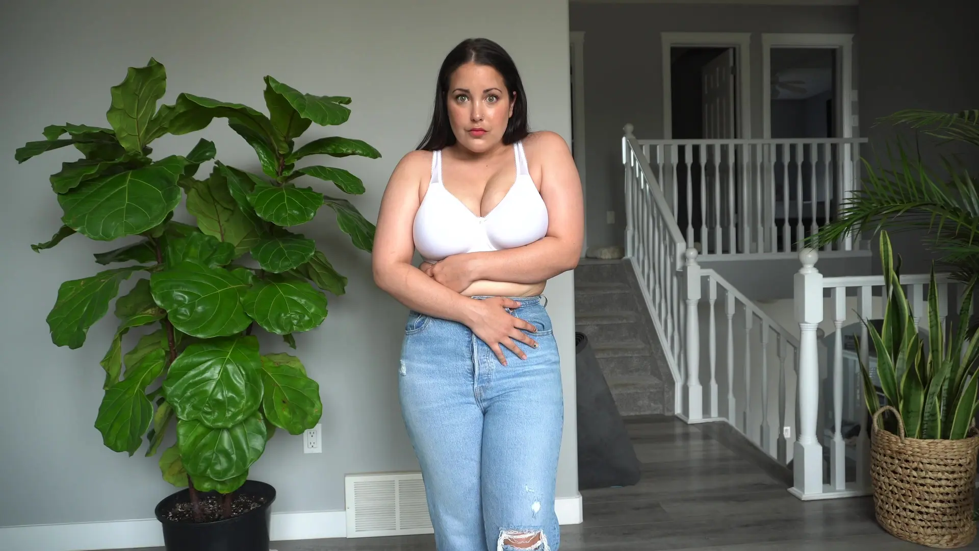 Girlontop-Son's Rules: Reluctant Mommy Moves In