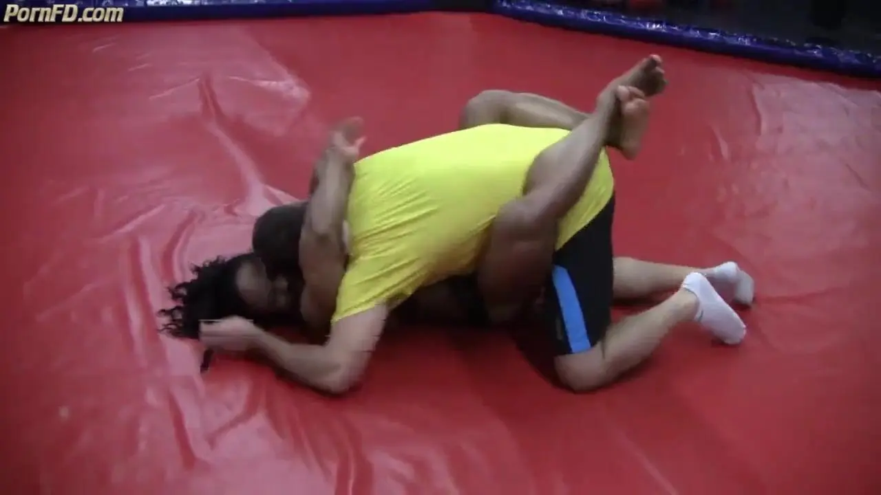 Kashma Maharaj - Ionbelles_Kashma's MMA cagefight
