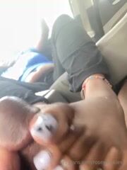 Rosewrinkile car session cumshot