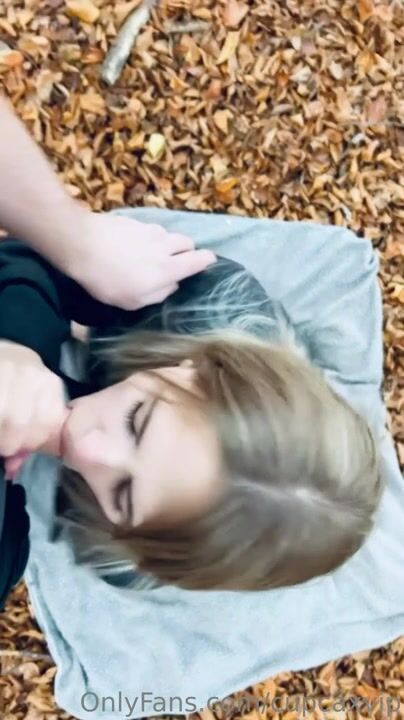 Suze Cupcax Blonde Blowjob