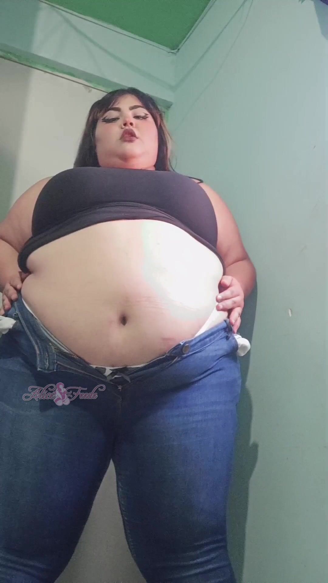 Bbw tight clothes