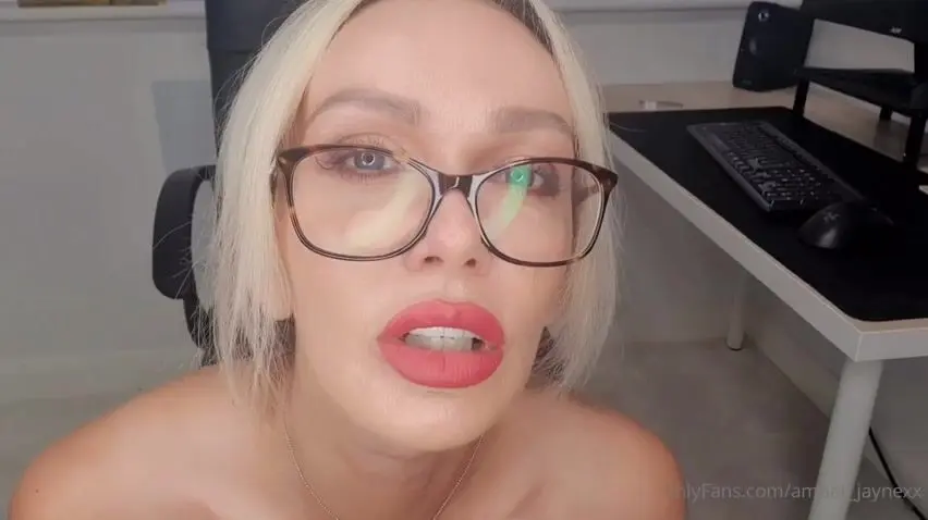 Amber Jayne wank Hot Sweaty Office JOI