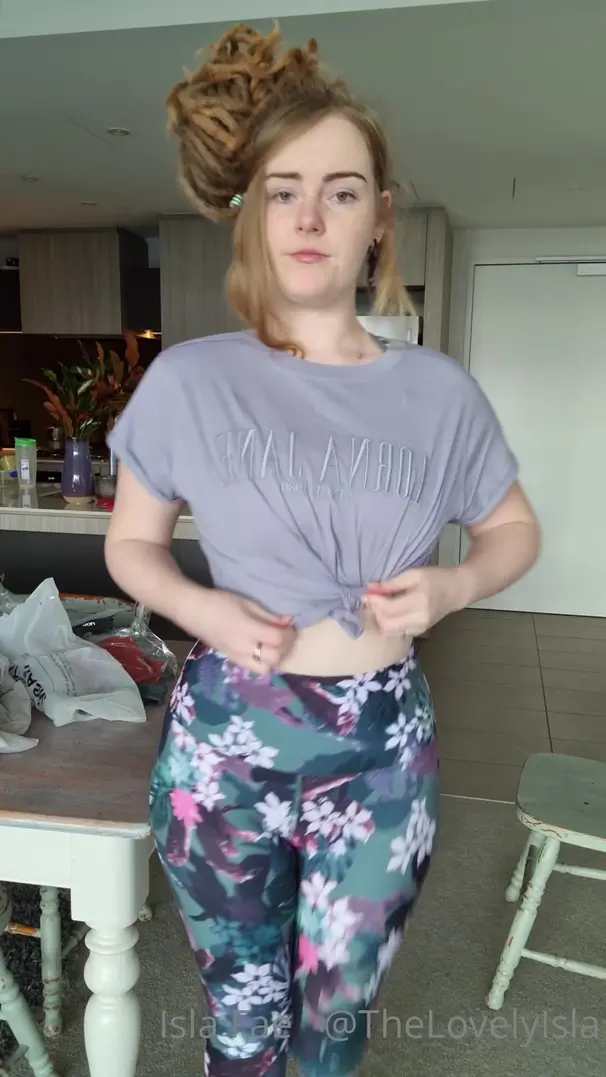 thelovelyisla hey just trying on some clothes. onlyfans xxx porn videos