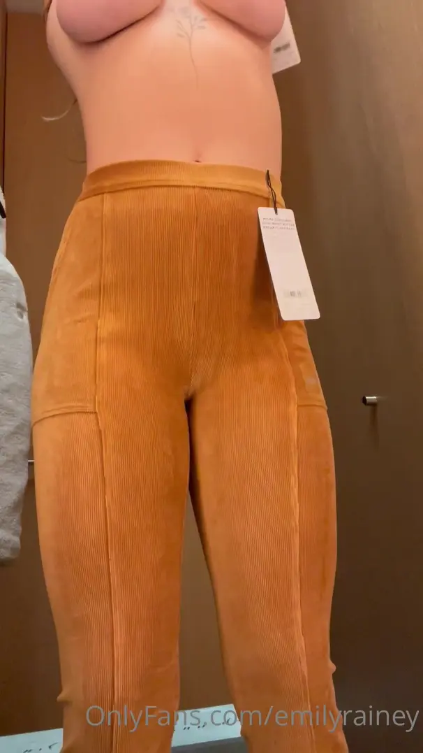 emilyrainey come to the dressing room w/ me another onlyfans xxx porn videos