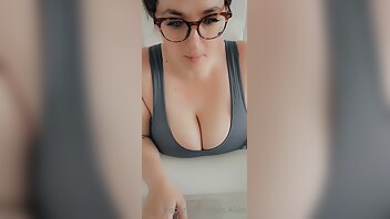 alexisallanx 147801399 it s a good thing i work from home w/ this vibrator. makes it so hard to concentrate when he s in control of my pussy. tip 5 if you want to play onlyfans xxx porn videos