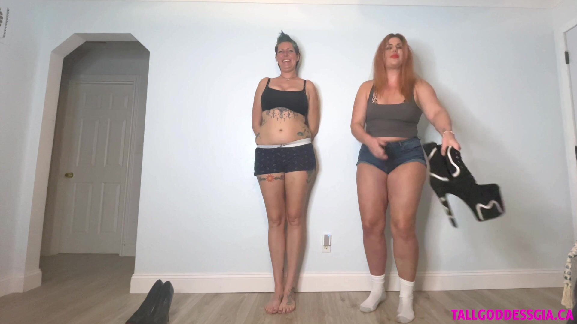 Amazon Vanessa Rain and Amazon Gia size comparison