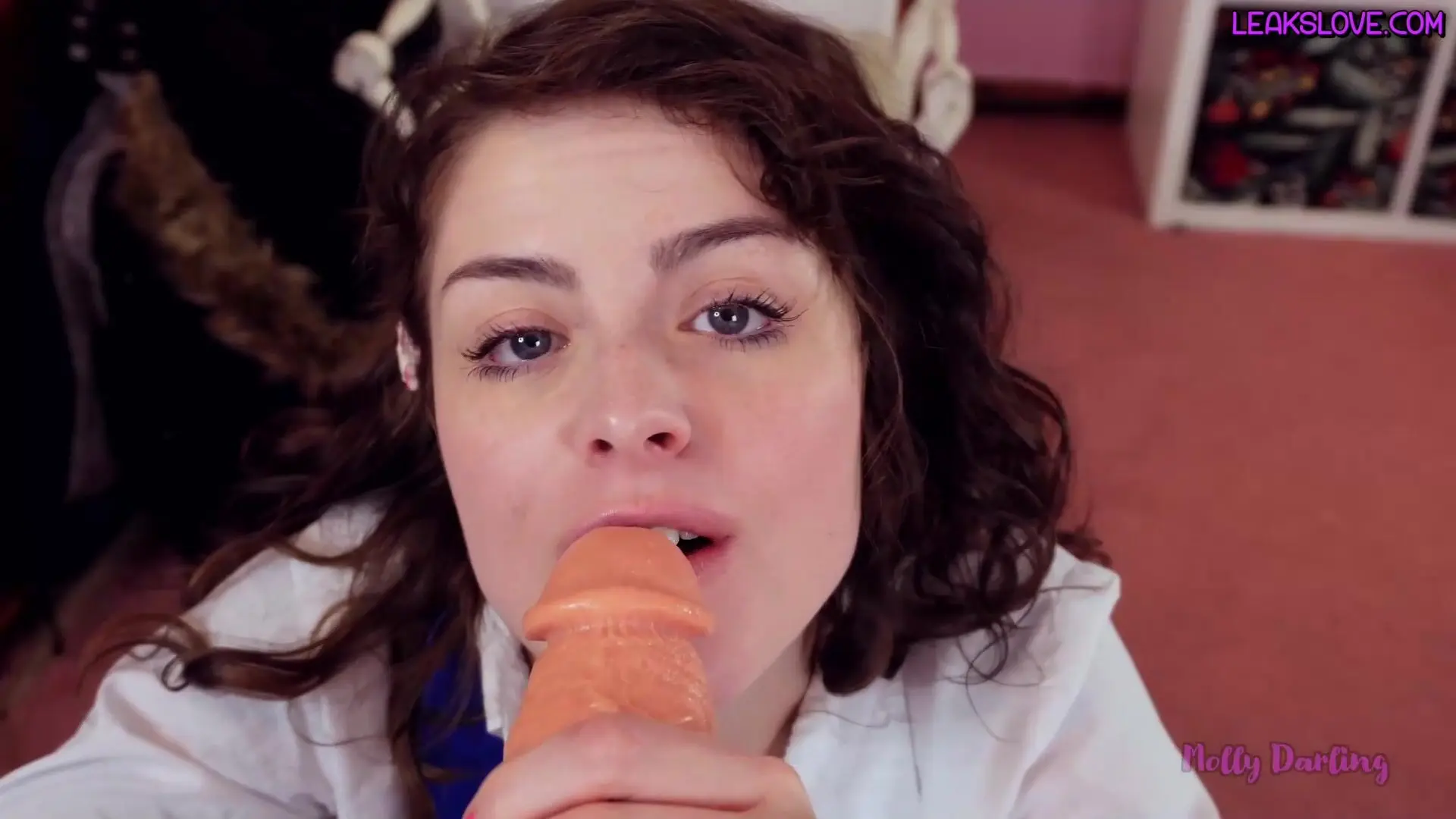 Molly Darling – Disposable Little Fuck Toy