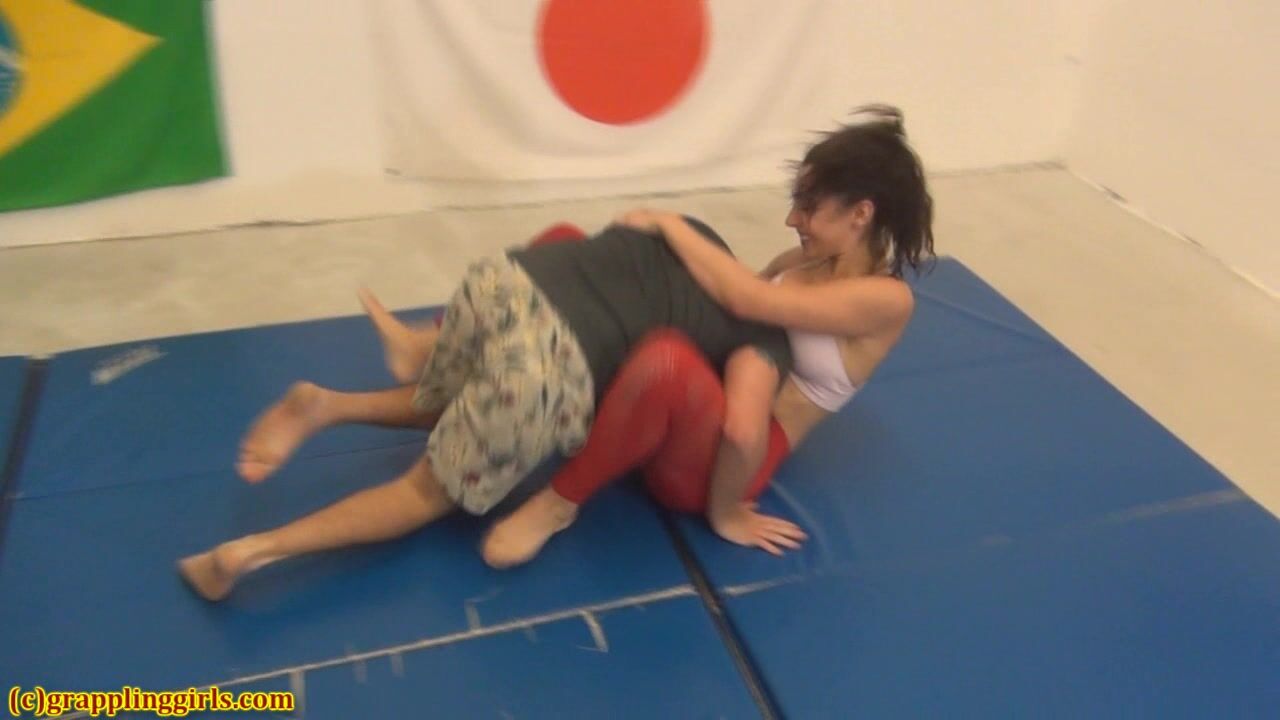 GG Goddess Kailey unusual holds headscissor