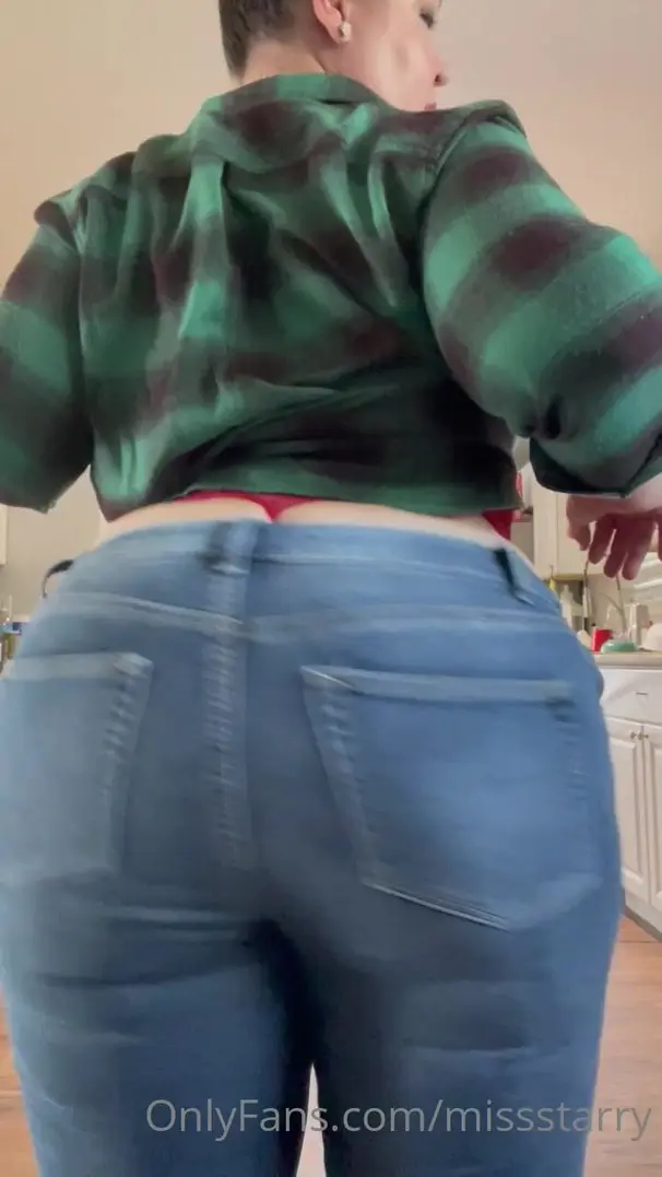 missstarry Don't miss out on my recent Christmas Video.. In your DM.. if you're New, ask about it onlyfans xxx porn videos