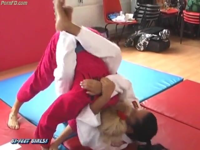 Monica VS xana judo match