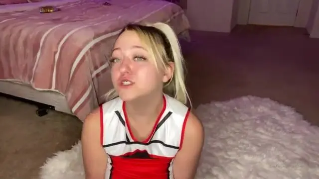 Katie sinz- cheerleader