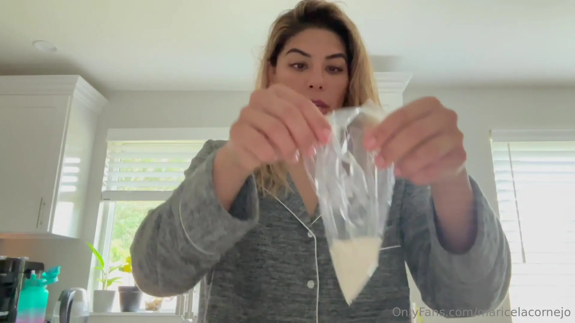 maricelacornejo vlog for costa rica fight part one onlyfans xxx porn videos