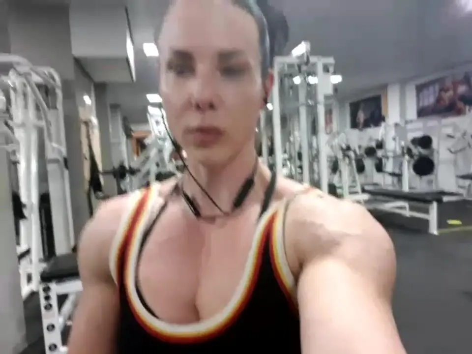 maria wattel cam streams at 10 pm in gym training. onlyfans xxx porn videos