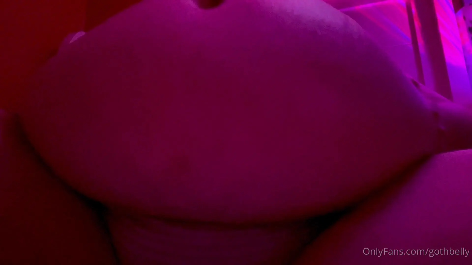 Late Night Sloshy Stuffed Belly (gothbelly)
