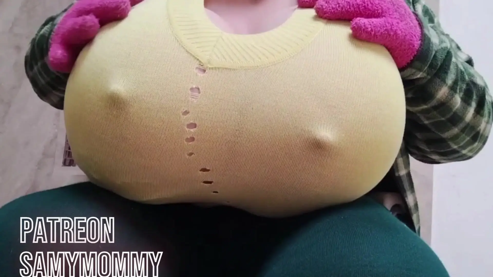 Samymommy squishing milk breast expansion