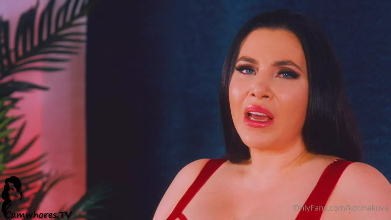 Golddigging Escort Step Mom