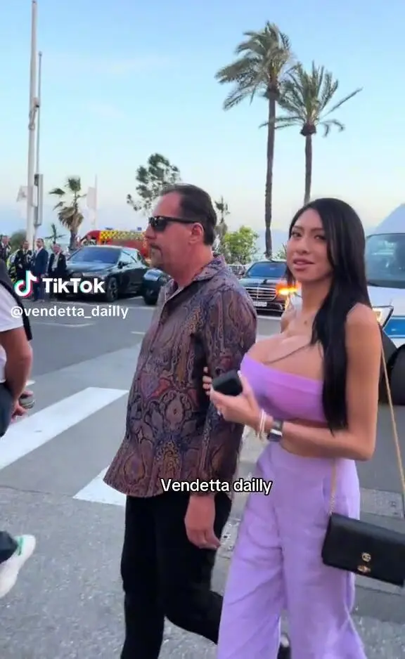 Unknown Bimbo