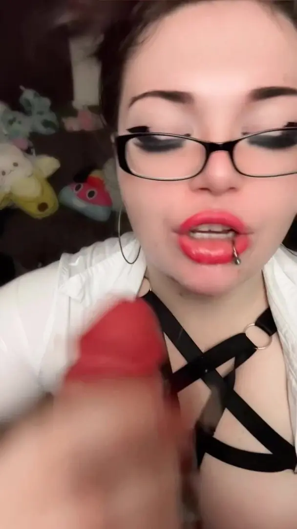 Lexxiblakk - Face Fucking Your Boss After the New Years Party