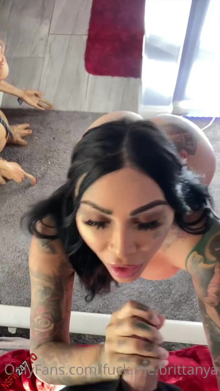 Brittanya Razavi pov