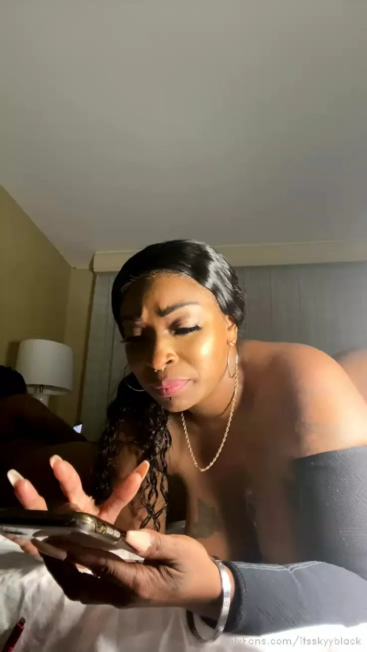 Itsskyyblack cam stream xxx onlyfans porn videos