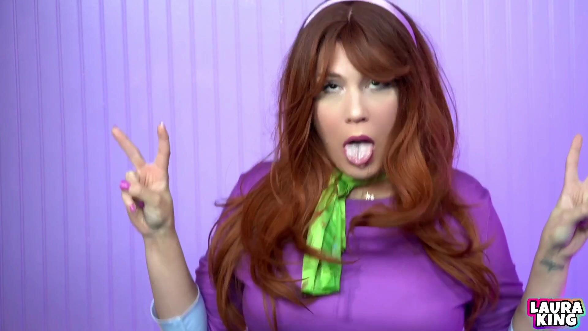 Laura King daphne ahegao