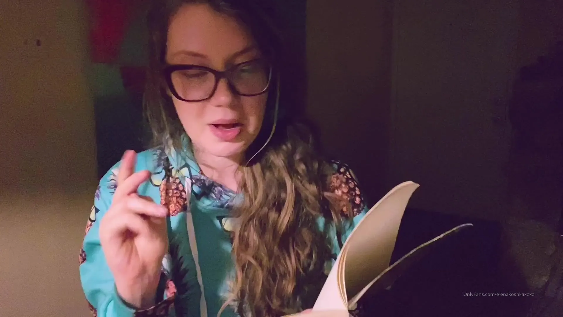 elenakoshkaxoxo here is some wholesome content for you guys during these trying times oh bedtime sto onlyfans xxx porn videos