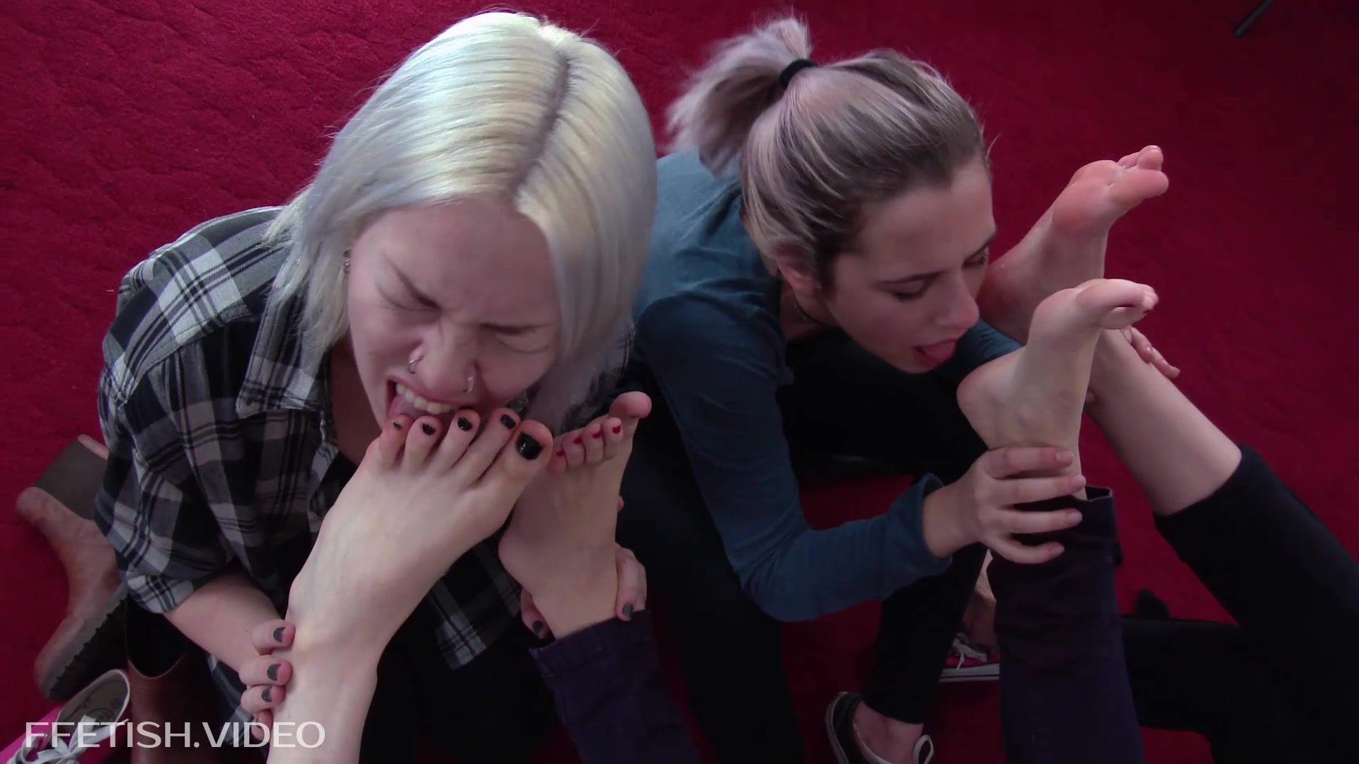 Feet Extreme - Tongue Training of the Footslave Girls