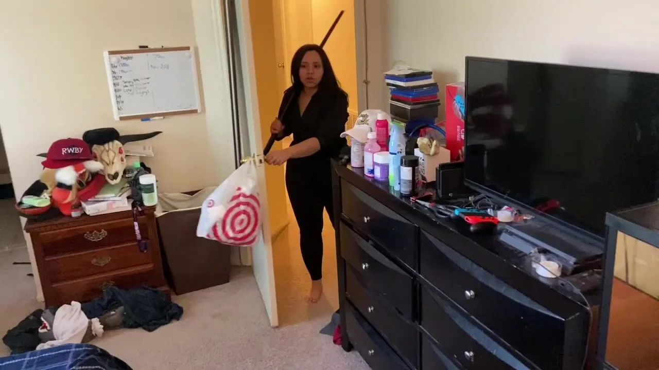 Babysitter Gets Pantsed by Ghost