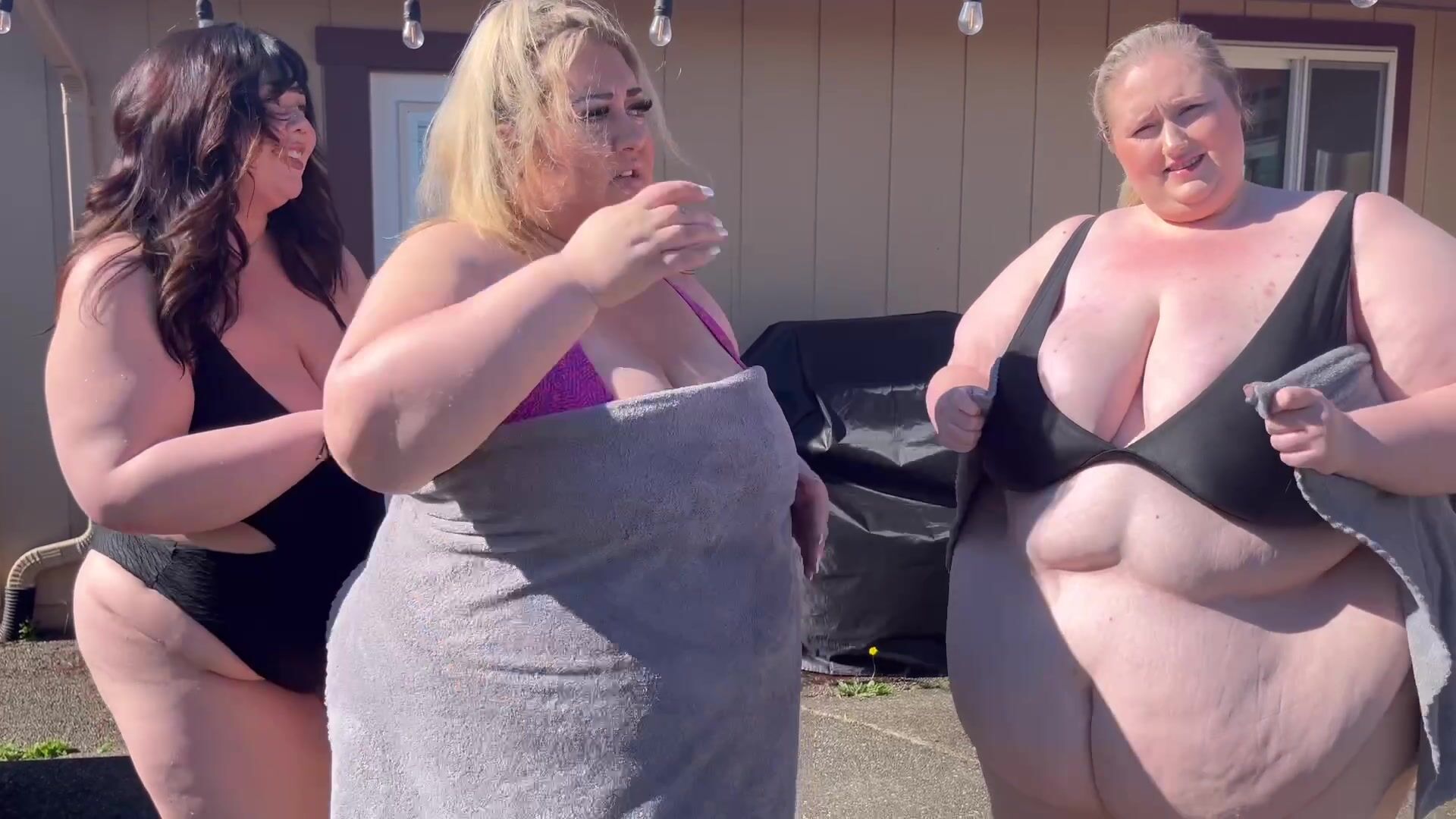 Ssbbw Dumplin - Hot Tub Fun Time