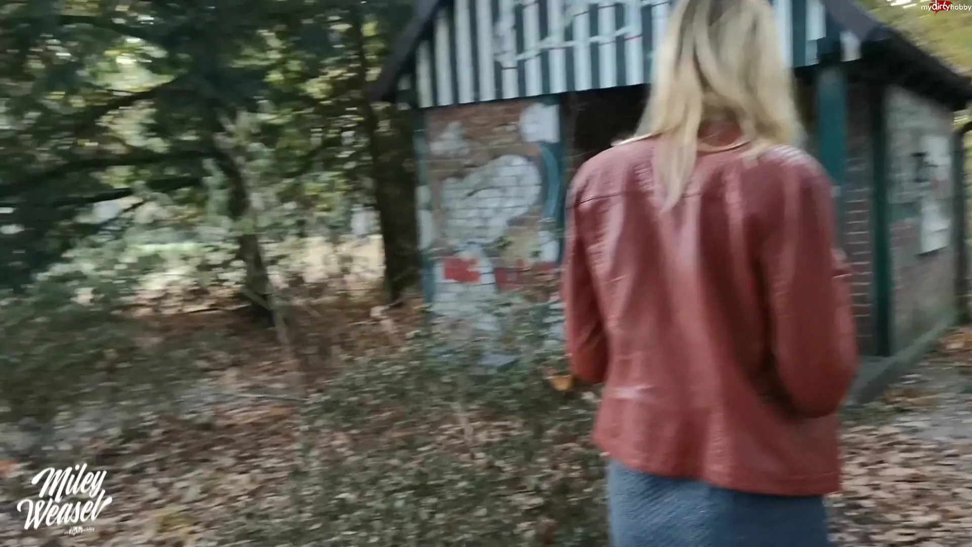 Miley Weasel fucked in the ass in the city park