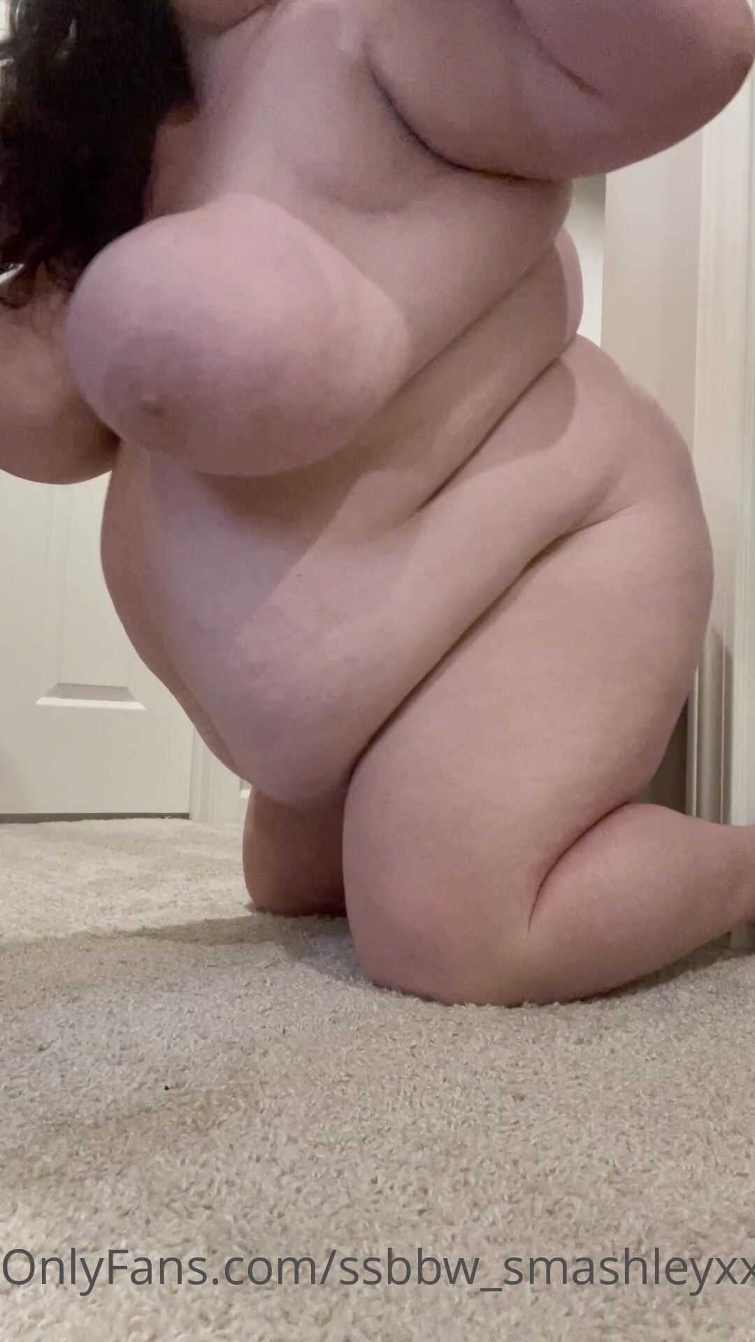 Ssbbw_smashleyxx Fucking A Dildo