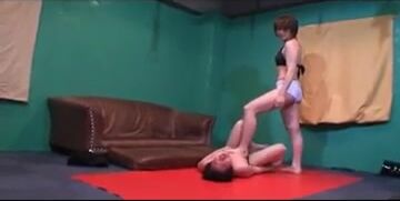 Strong Japanese Wife Dominate Little Husband