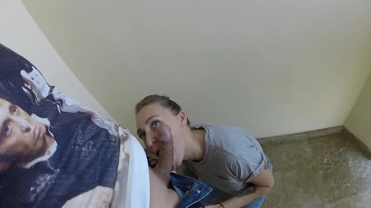 Yuli Owiak swallowing cum on staircase
