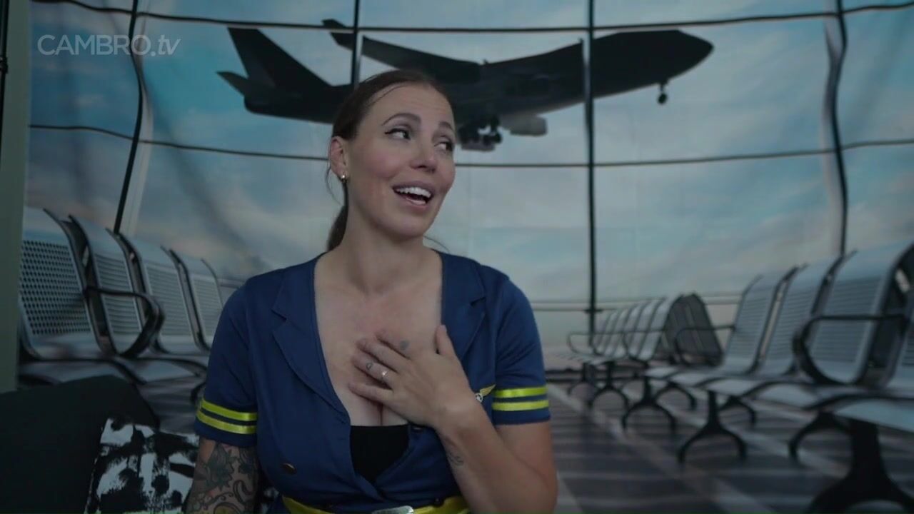 yogabella- Flight Attendant Escorts Unaccompanied