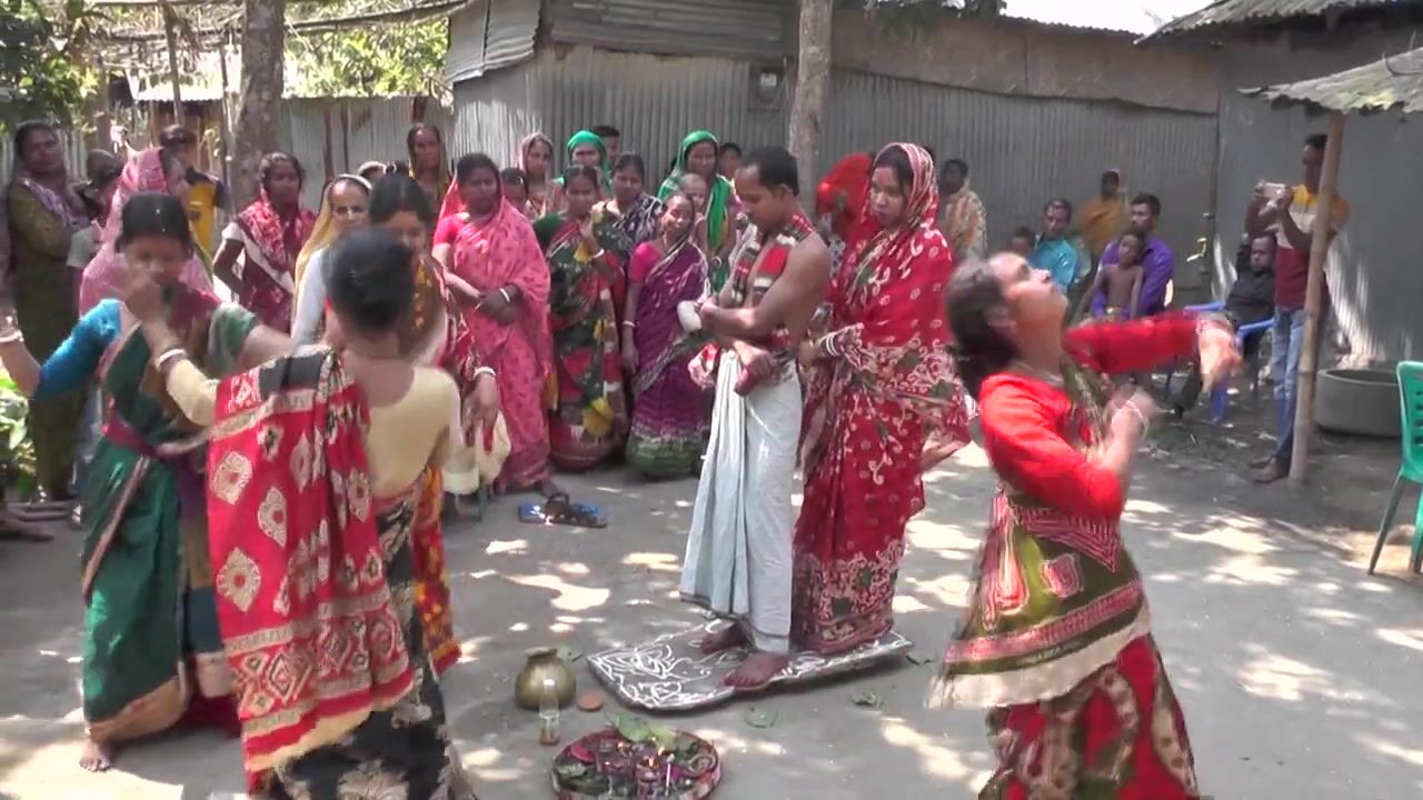 Indian wedding lift carry