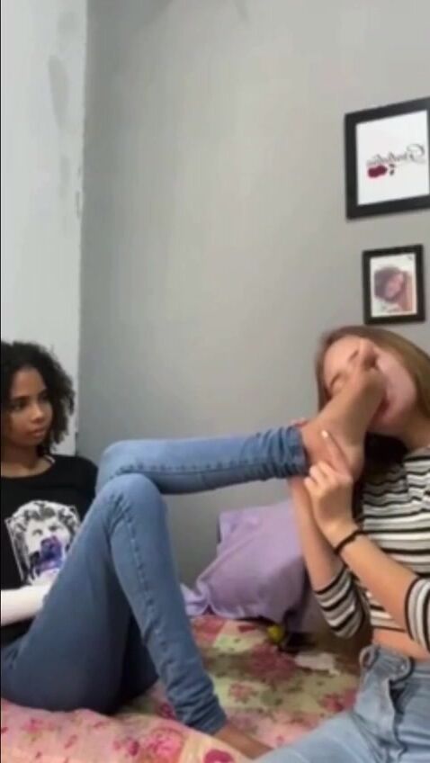 White Girl Worship Black Girl Feet (Lesbian Foot Worship)