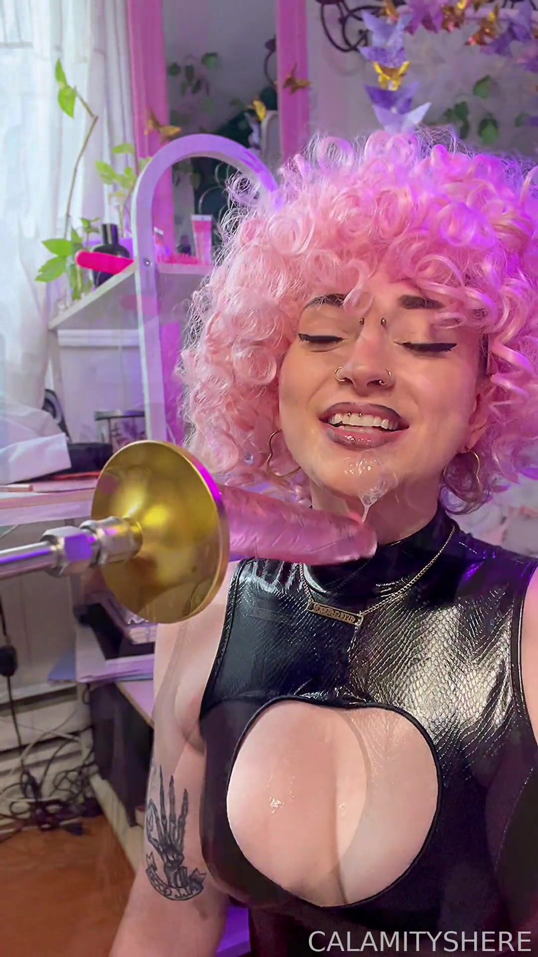 THROAT FUCKING CALAMITYSHERE