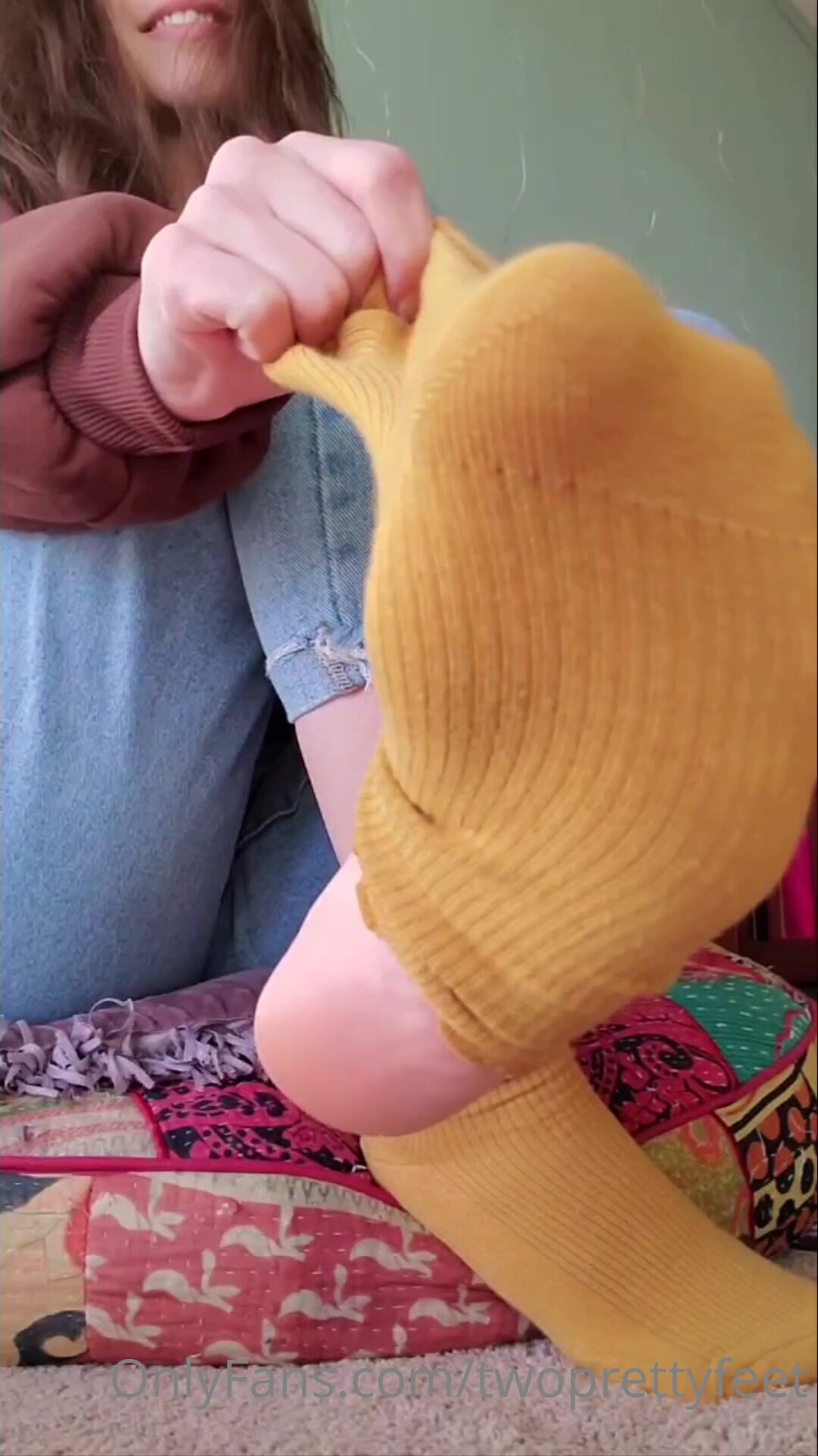 Twoprettyfeet stinky socks 88