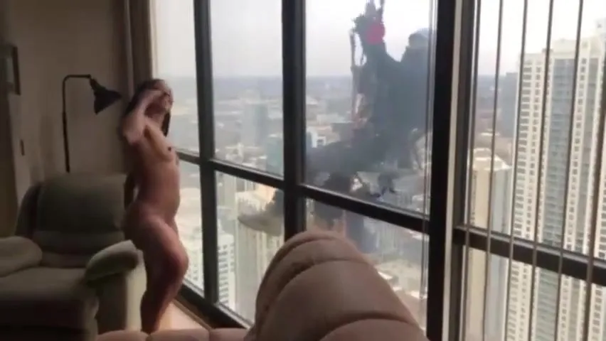 Surprise for the window washer