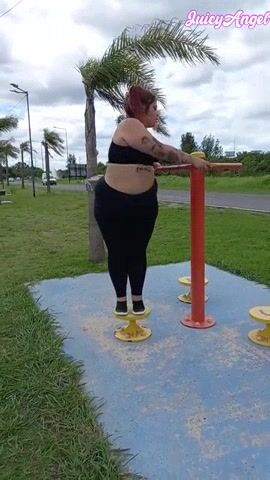 Bbw Juicyangel exercising