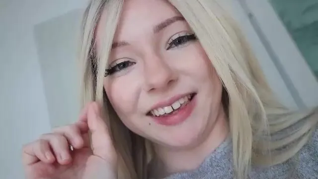 Kat Danz Giantess