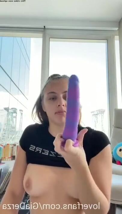 Gia derza scat dildo