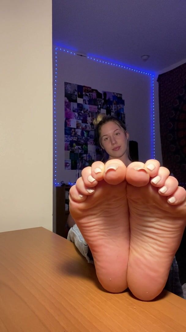 Marygrace feet