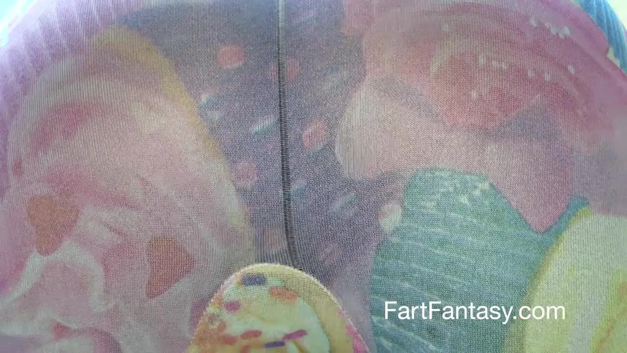 Ashley Luvbug Facefarting POV