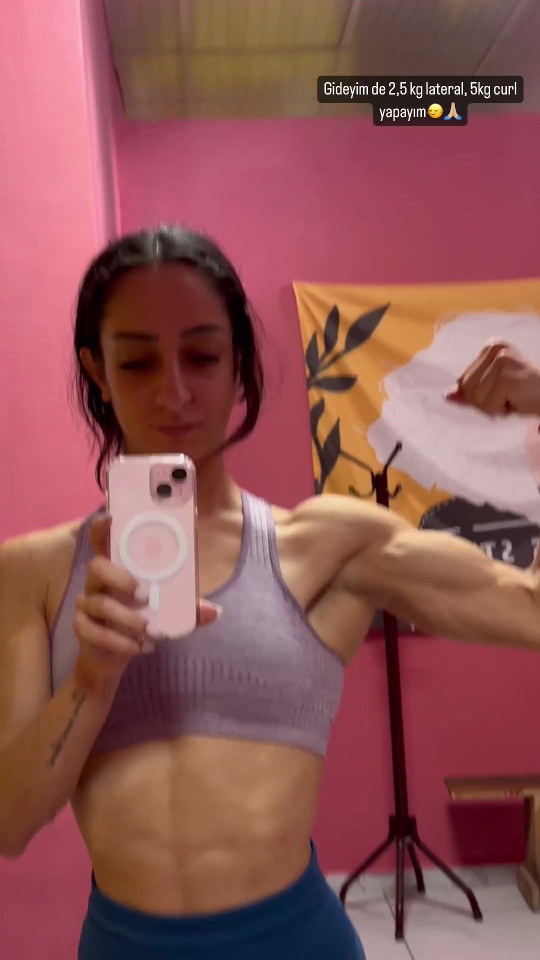 look how her biceps grow, I challenge you not to cum with this