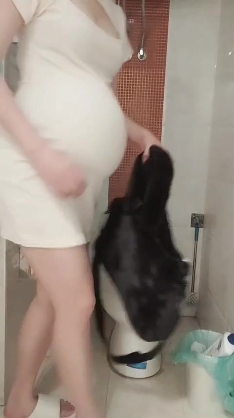 Asian girl gets pregnant and gives birth in bathroom