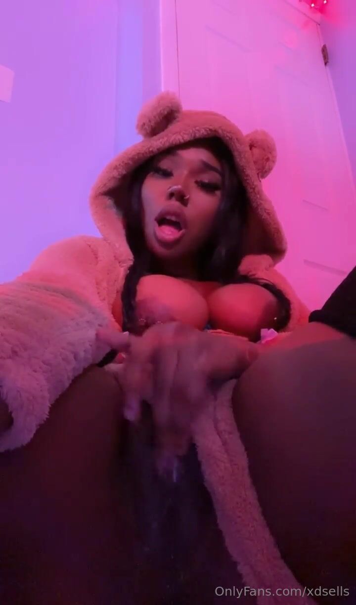 Dripping Wet Black Teen Pussy --XDSells