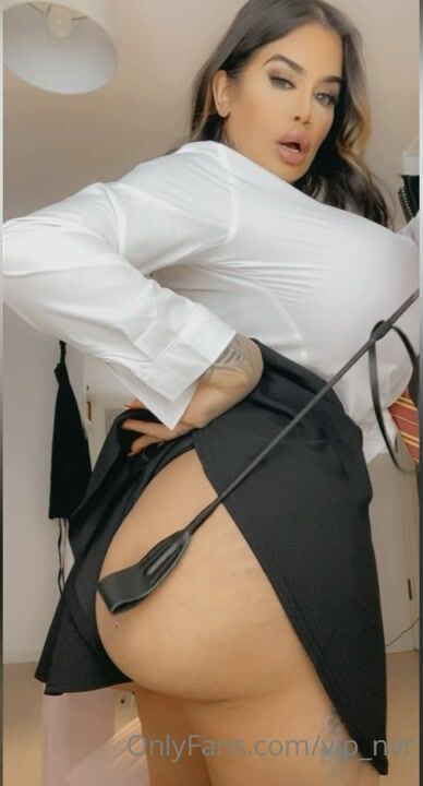 Valentine - Schoolgirl