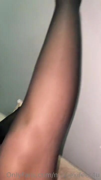 Mia_sexifeet4u